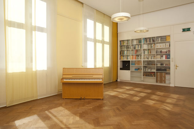 Van Eeghenzaal – 38m2 – 16-36 personen